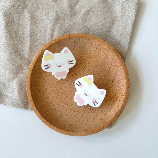 Magnetic Clip: White Cat