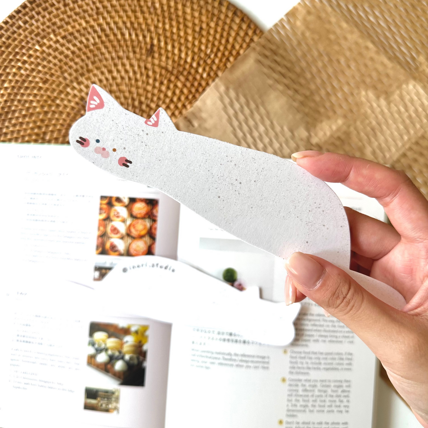 Bookmark - White Cat